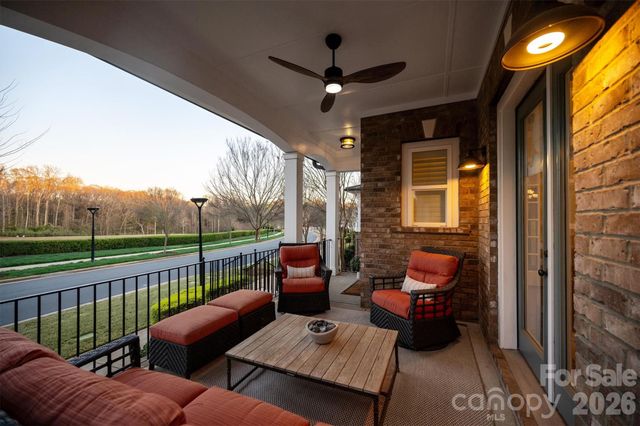 7712 Waverly Walk Avenue, Charlotte, NC 28277