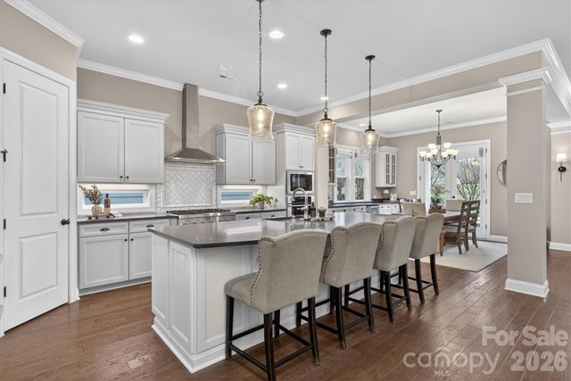 7712 Waverly Walk Avenue, Charlotte, NC 28277