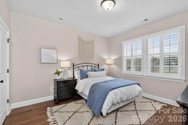 7712 Waverly Walk Avenue, Charlotte, NC 28277