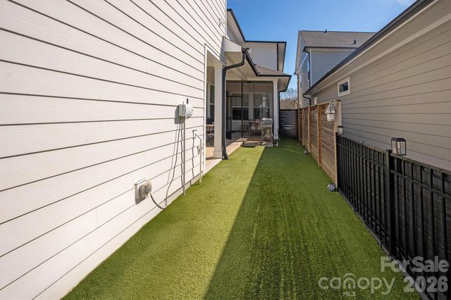 7712 Waverly Walk Avenue, Charlotte, NC 28277