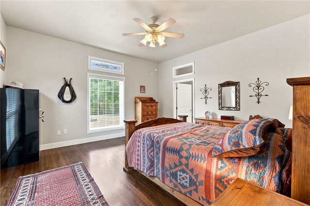 2 Wild Turkey Drive, Holiday Island, AR 72631