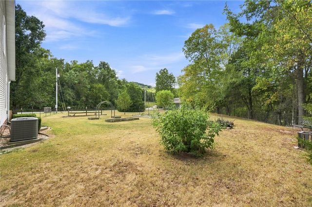 2 Wild Turkey Drive, Holiday Island, AR 72631