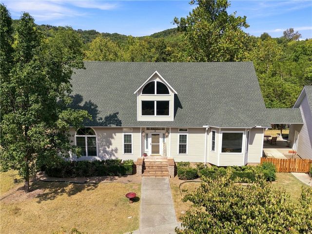 2 Wild Turkey Drive, Holiday Island, AR 72631