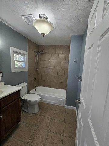 701 N Allen Road, Independence, MO 64050