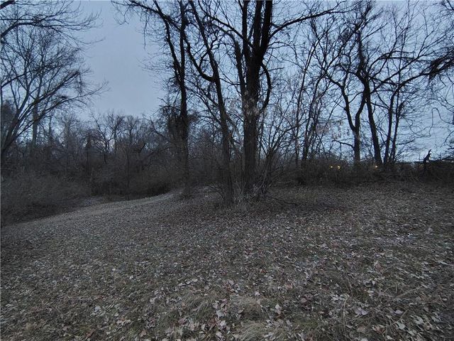 701 N Allen Road, Independence, MO 64050