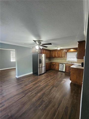 701 N Allen Road, Independence, MO 64050