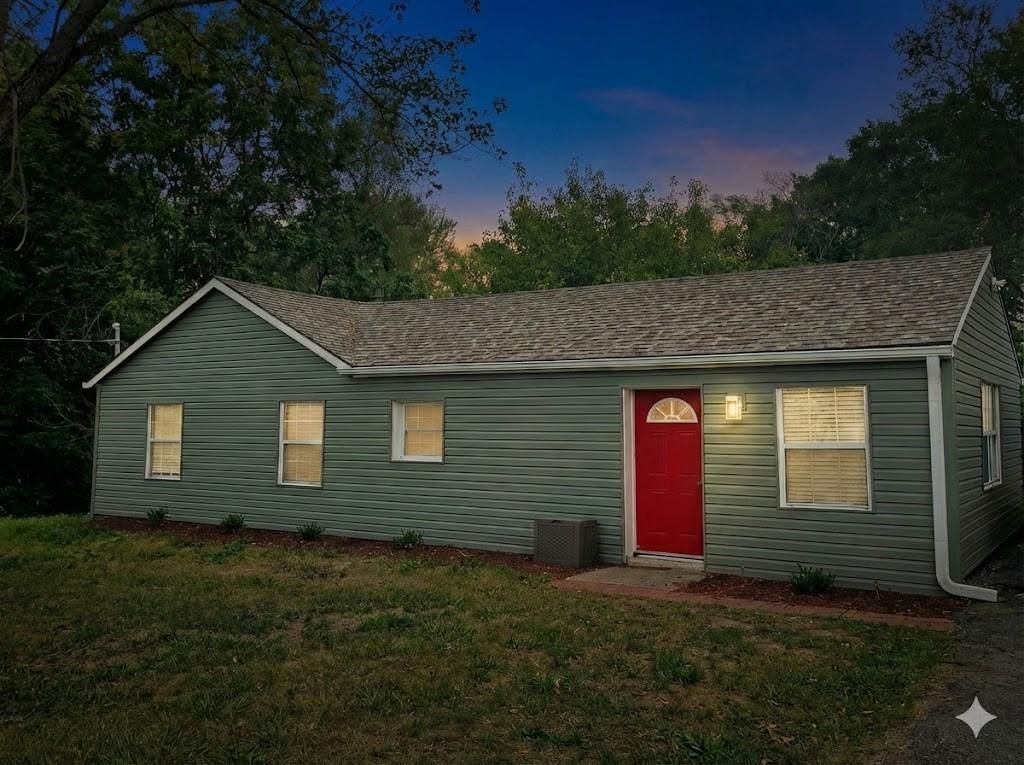 701 N Allen Road, Independence, MO 64050