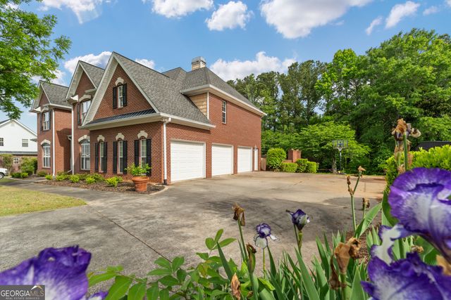 112 Turnberry Circle, Carrollton, GA 30116
