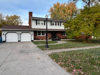 540 Shawnee Drive, Lowell, IN 46356