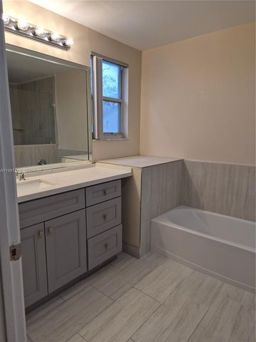 2488 NW 99th Way, Sunrise, FL 33322