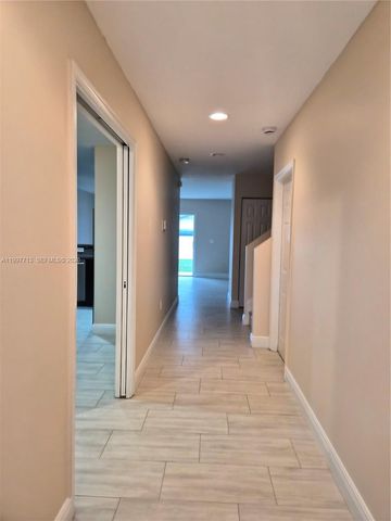 2488 NW 99th Way, Sunrise, FL 33322