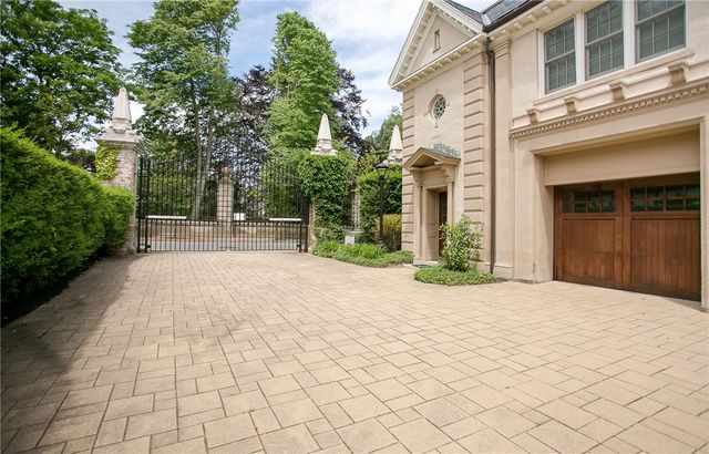 241 Ruggles Avenue B, Newport, RI 02840