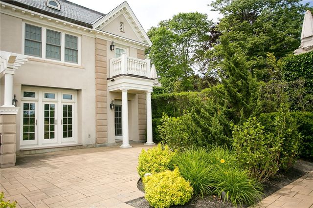 241 Ruggles Avenue B, Newport, RI 02840