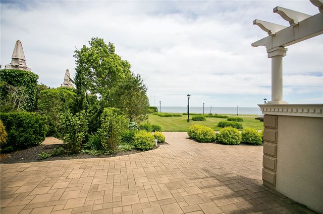 241 Ruggles Avenue B, Newport, RI 02840