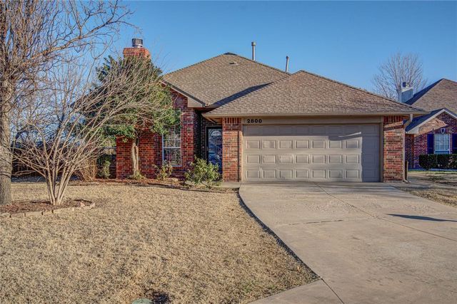 2800 Clearwater Circle, Edmond, OK 73003