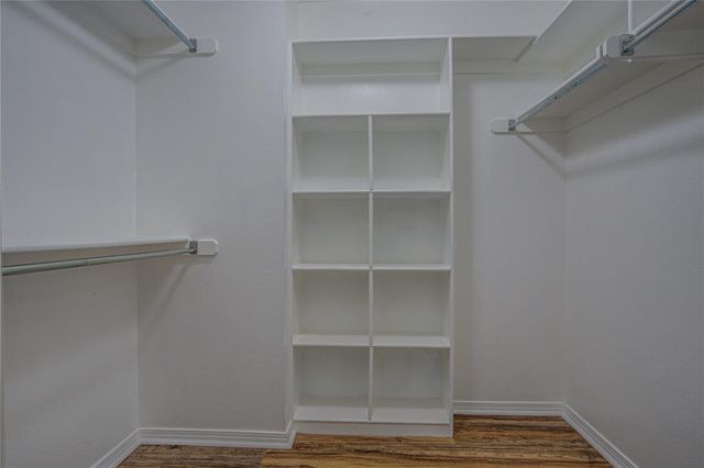 2800 Clearwater Circle, Edmond, OK 73003