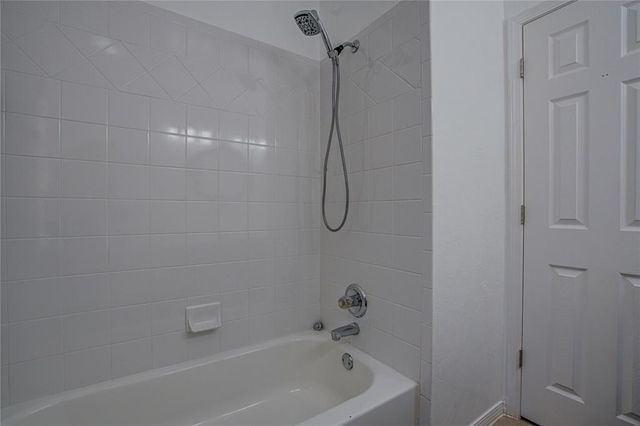 2800 Clearwater Circle, Edmond, OK 73003