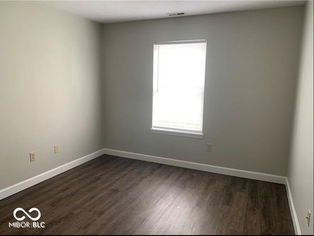 15002 Silver Thorne Way, Carmel, IN 46033