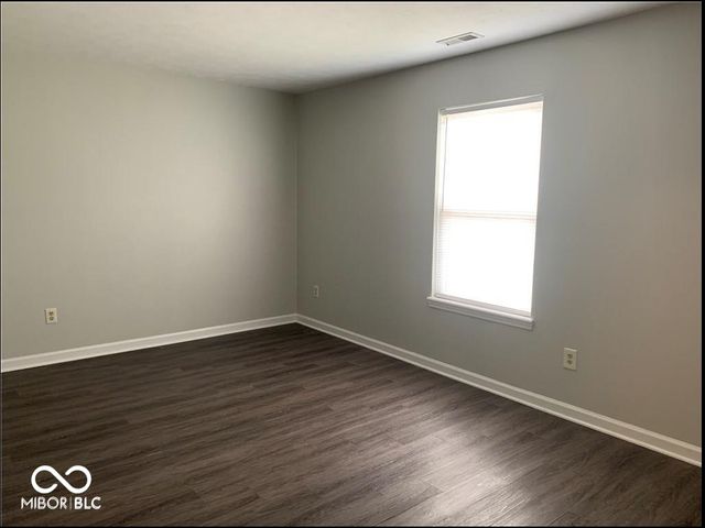 15002 Silver Thorne Way, Carmel, IN 46033