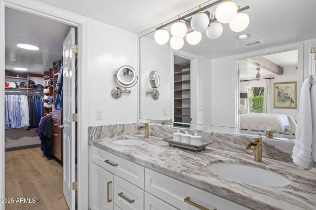 6198 N 28TH Place, Phoenix, AZ 85016