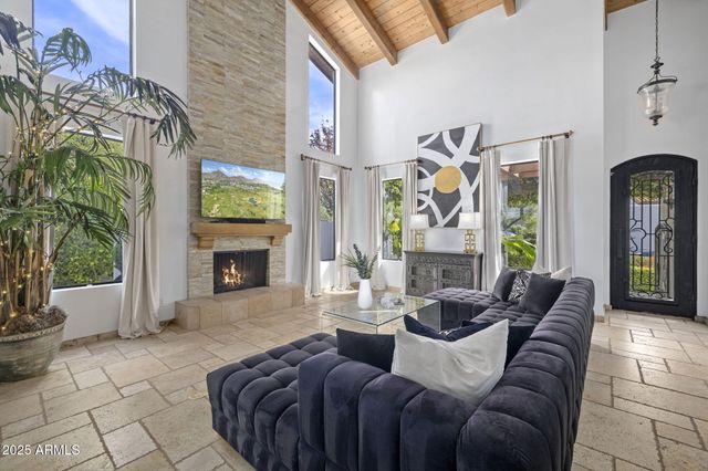 6198 N 28TH Place, Phoenix, AZ 85016