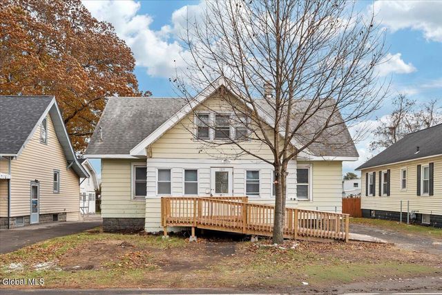 1231 N Westcott Road, Rotterdam, NY 12306
