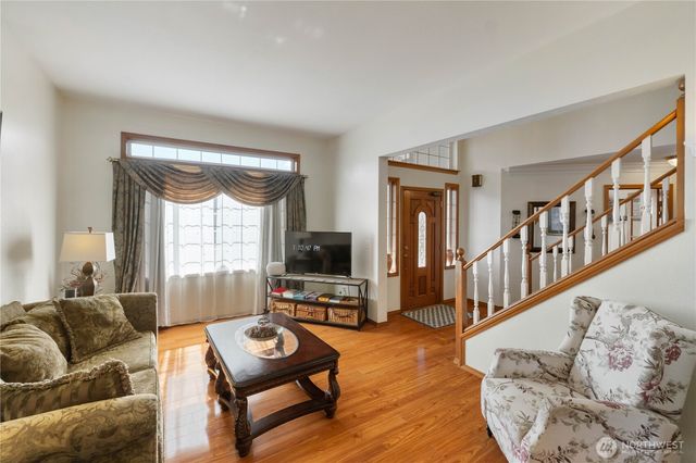 3715 185th Street E, Tacoma, WA 98446