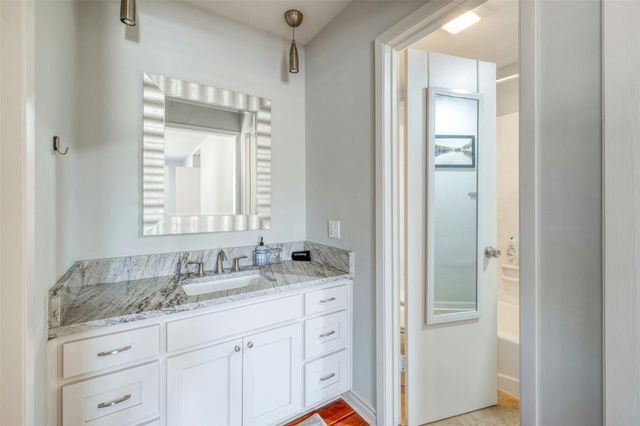 1208 Country Club RD, Georgetown, TX 78628