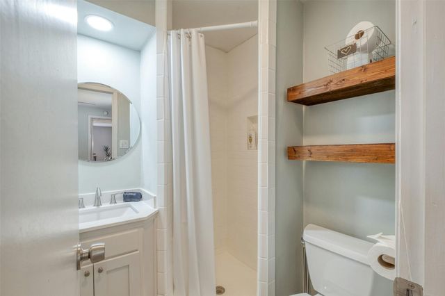 1208 Country Club RD, Georgetown, TX 78628