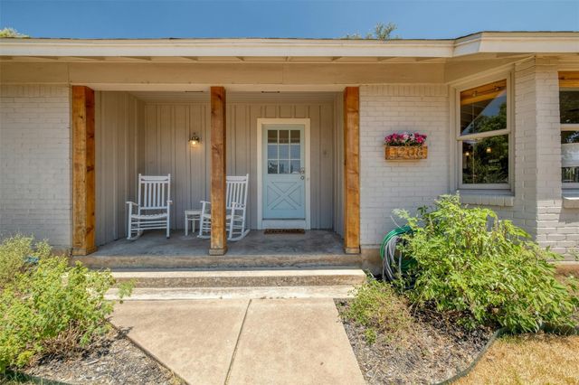 1208 Country Club RD, Georgetown, TX 78628