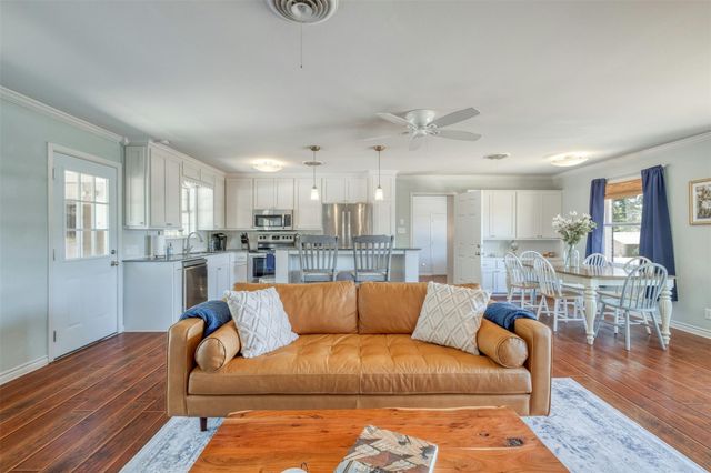 1208 Country Club RD, Georgetown, TX 78628