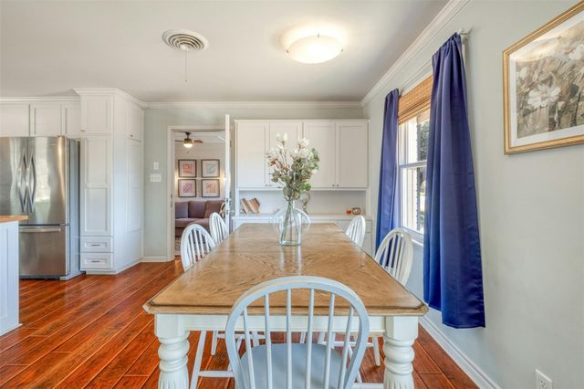 1208 Country Club RD, Georgetown, TX 78628