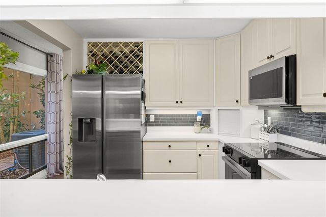 107 CEDAR POINT LANE, Longwood, FL 32779