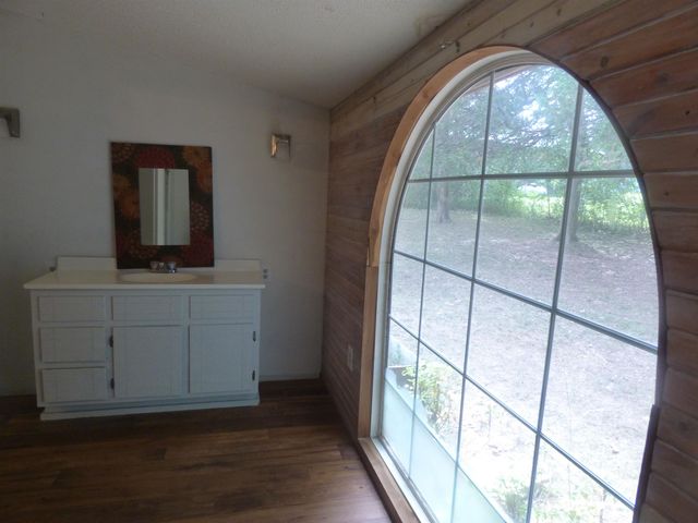 4 Oklawaha Drive, Cherokee Village, AR 72529