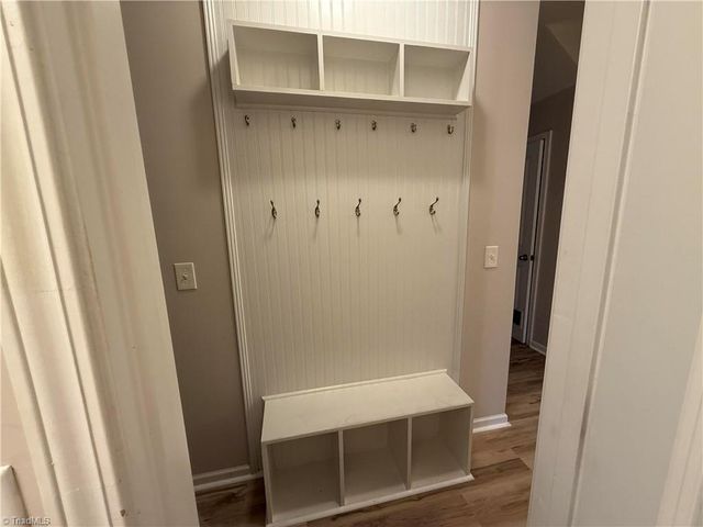 4008 Highland Creek Court, Pfafftown, NC 27040