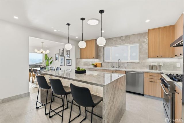 280 Gold Mine Drive, San Francisco, CA 94115