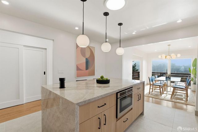280 Gold Mine Drive, San Francisco, CA 94115