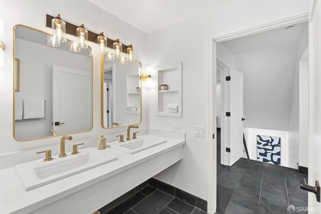 280 Gold Mine Drive, San Francisco, CA 94115