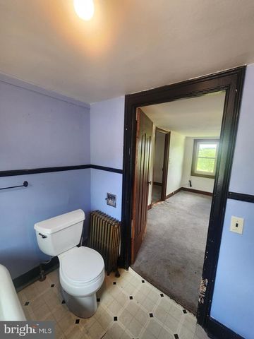 2296 VALLEY RD, Manheim, PA 17545