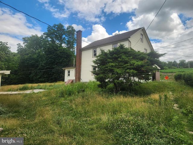 2296 VALLEY RD, Manheim, PA 17545