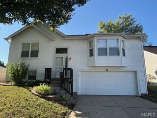 11 Knightsbridge Court, St Peters, MO 63376