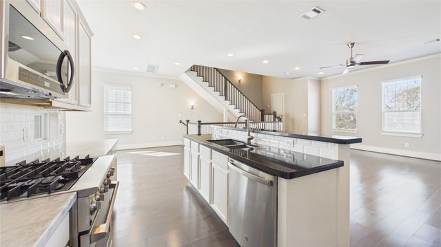 2724 Rutland Street, Houston, TX 77008