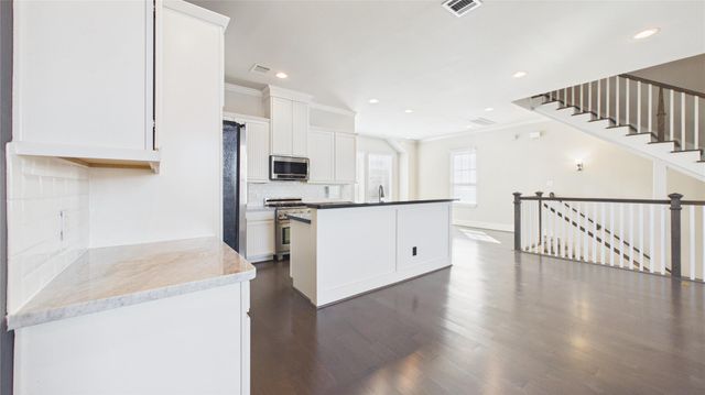 2724 Rutland Street, Houston, TX 77008