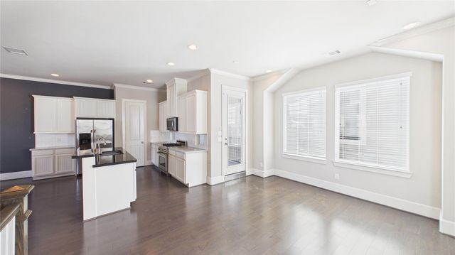 2724 Rutland Street, Houston, TX 77008