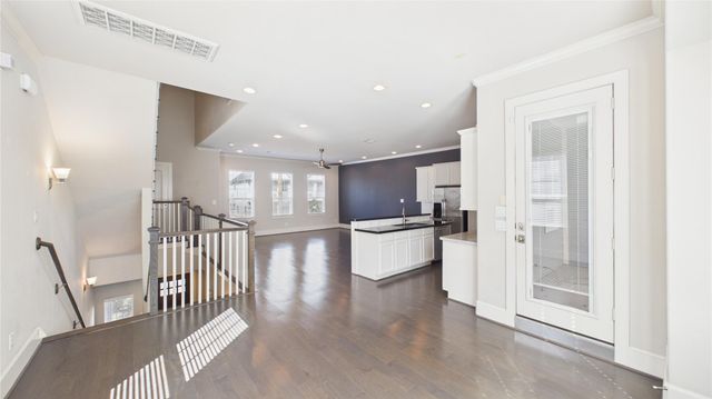 2724 Rutland Street, Houston, TX 77008