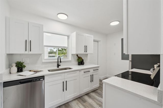 1157 HAMPSHIRE AVENUE, Deltona, FL 32725