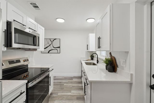 1157 HAMPSHIRE AVENUE, Deltona, FL 32725