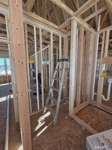 290 Gardner Street, Manchester, CT 06040