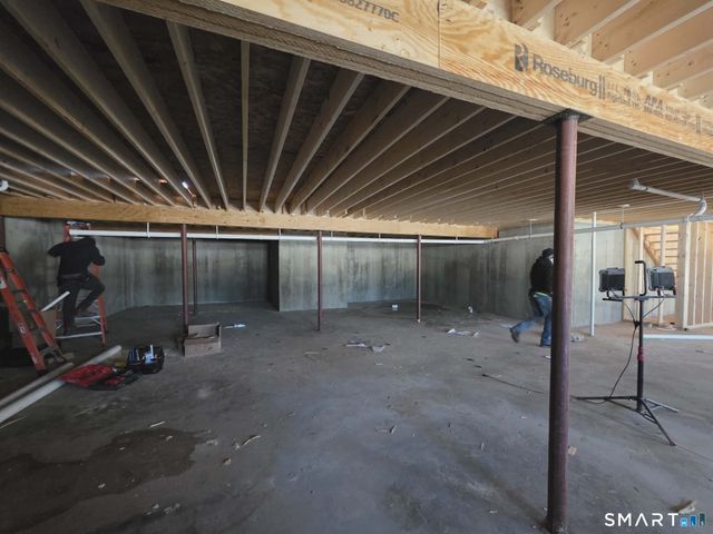 290 Gardner Street, Manchester, CT 06040