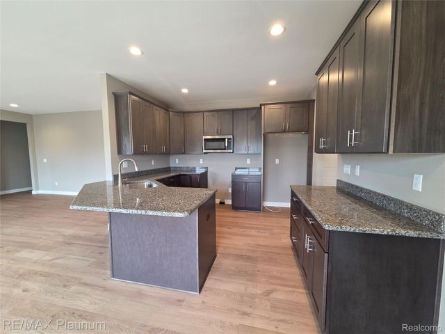 13306 Westwinds Drive, Fenton Charter Township, MI 48451